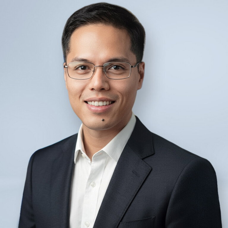 Hai Dang Da Nang branch director at Axon Active